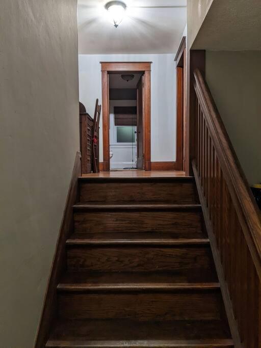 Large Bakery Apartment - Central Downtown Location Fredonia Exteriör bild